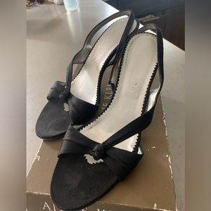 Anne taylor black satin shoes